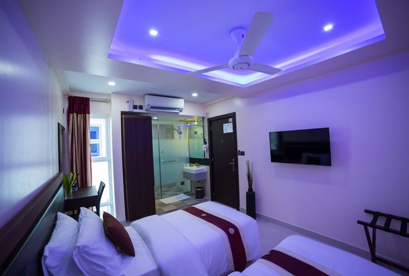 The White Harp Beach Hotel Malé Exterior foto